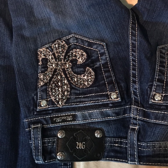 Jeans - Picture 2 of 3